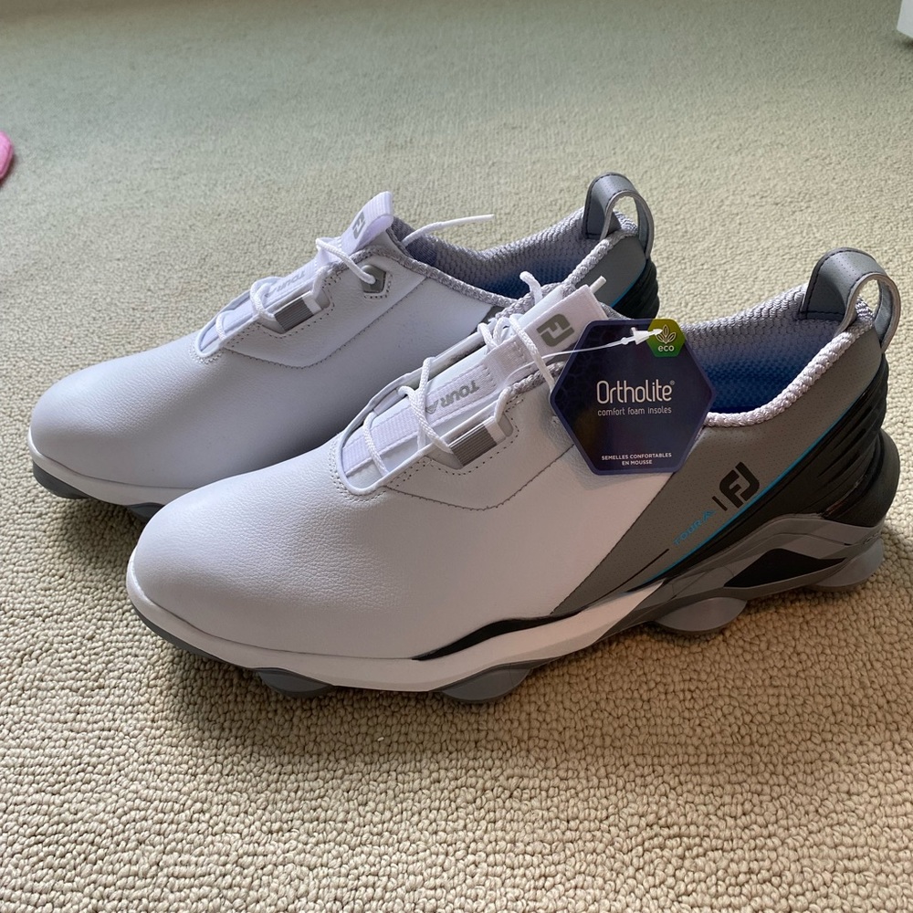 Footjoy Tour alpha golf shoes